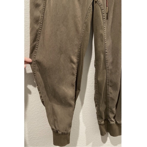 BY ANTHROPOLOGIE The Normad High Rise Jogger Size S - Picture 6 of 9